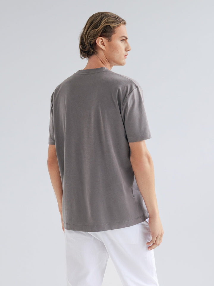 Men’s Slim Fit T-shirt – Deep Grey-T-shirt-Borough Fashion