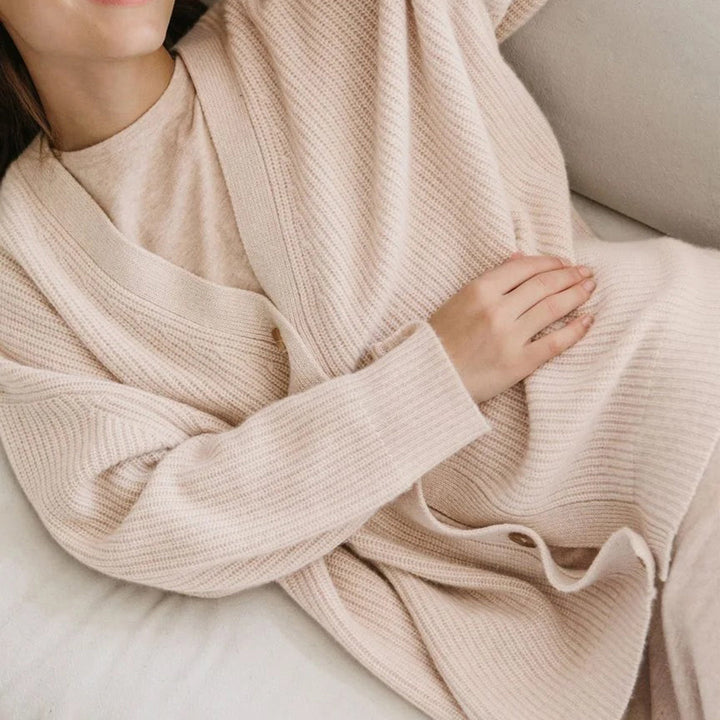 Women’s Button-Up Knitted Oversized Cardigan